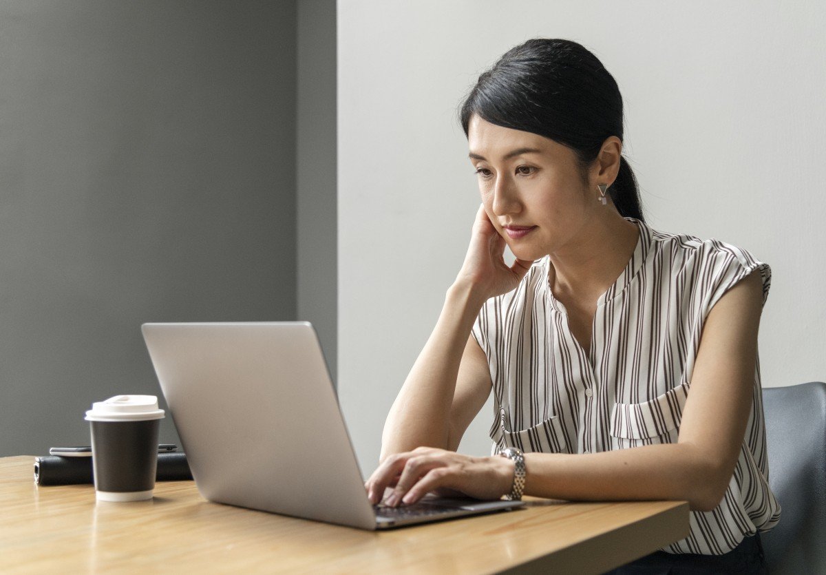 We Turn Clicks Into Customers